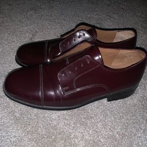 Men’s 8.5 Bostonian Dress Shoes